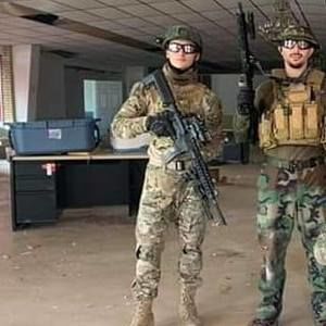 Meet your Posher, Levi